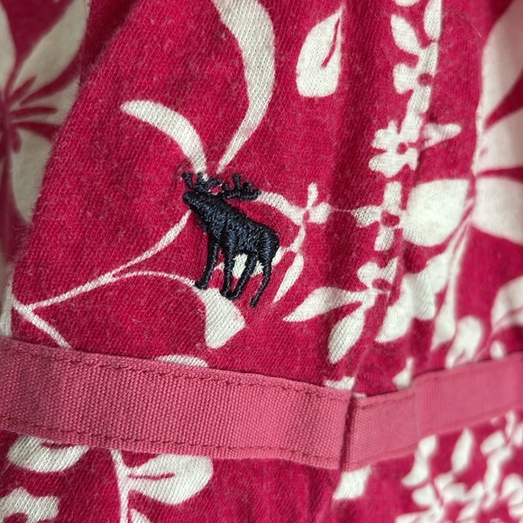 Abercrombie girl’s strapless cover-up. Could also be a skirt. - Picture 2 of 3